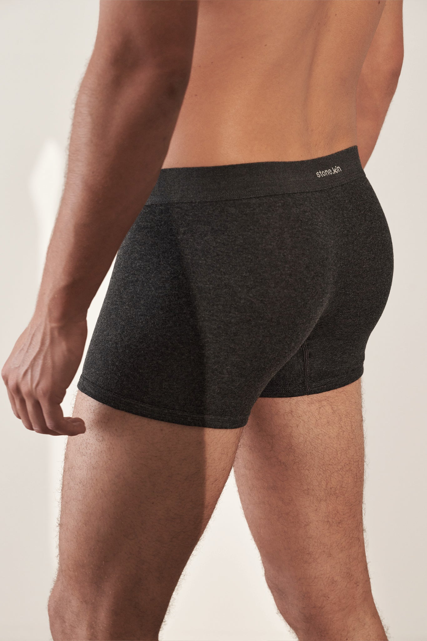 Boxer Brief in Organic Cotton Rib - Tar Stone.kin