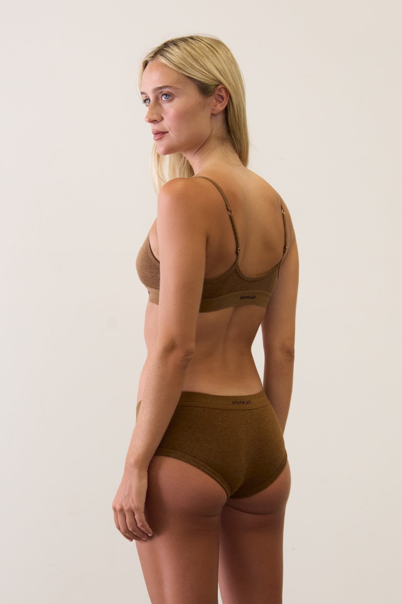 Scoop Back Bralette in Organic Cotton Rib - Brown Stone.kin