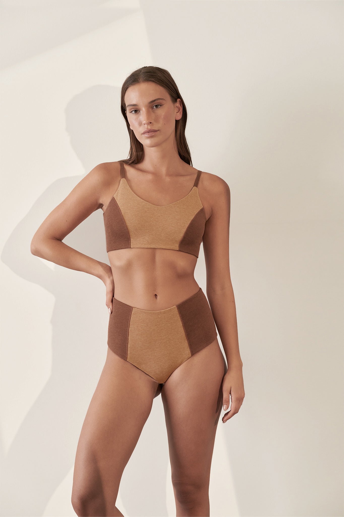 Contoured High Waisted Brief Organic Cotton Rib / Camel & Brown Stone.kin
