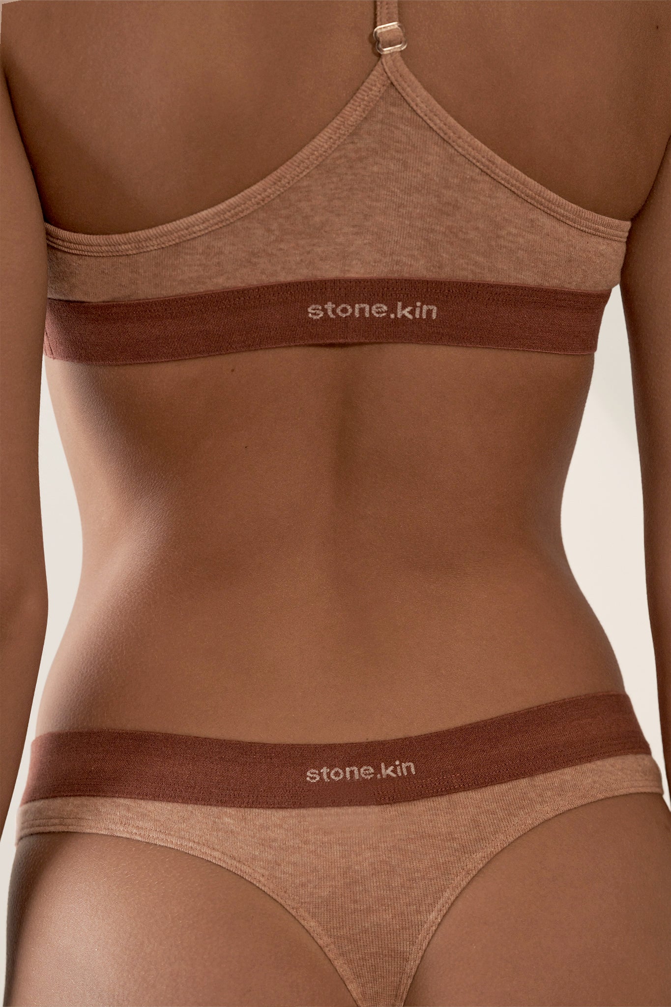 Thong in Organic Cotton Rib - Nude & Rust Stone.kin