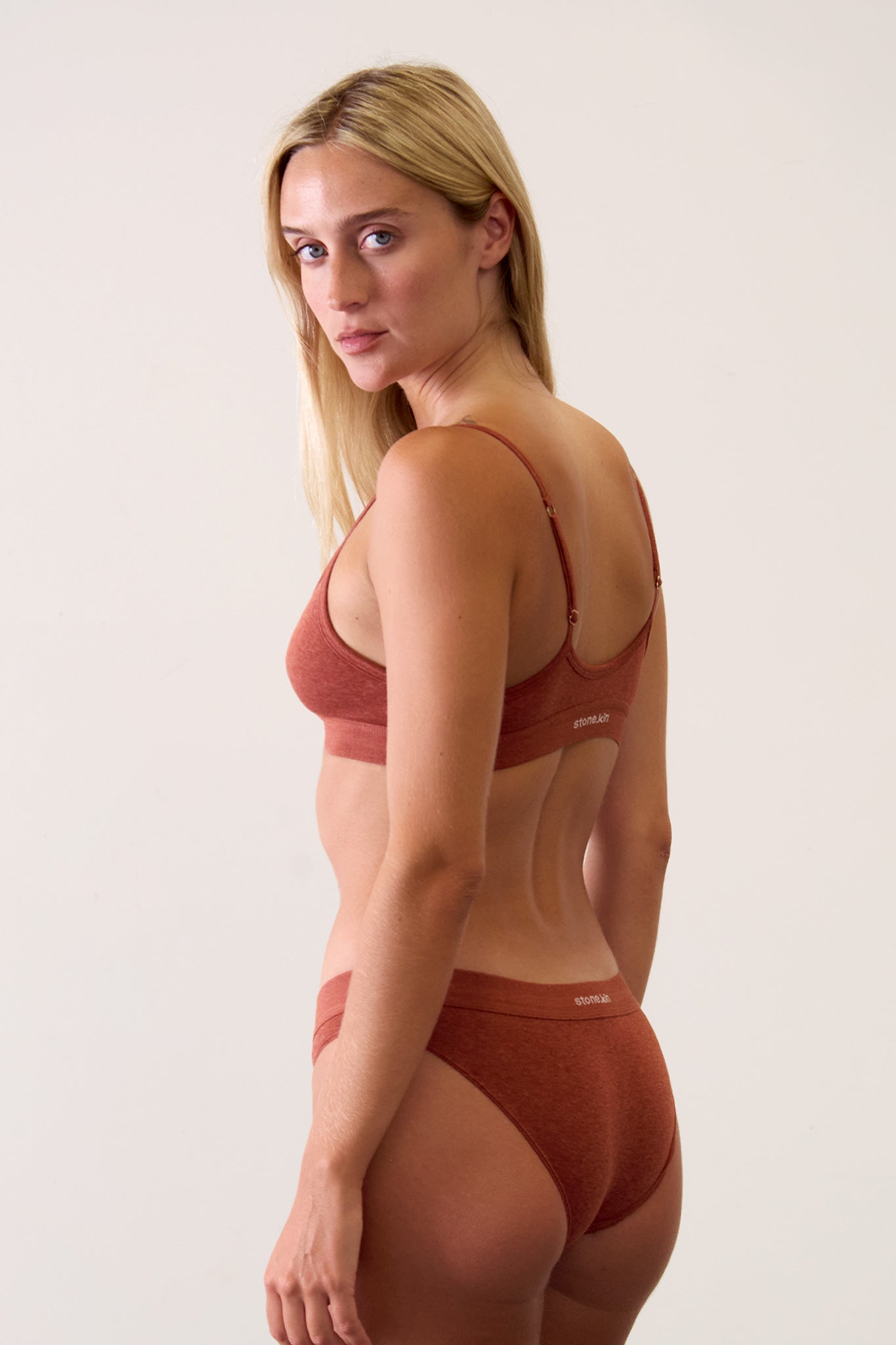 Scoop Back Bralette in Organic Cotton Rib - Rust Stone.kin