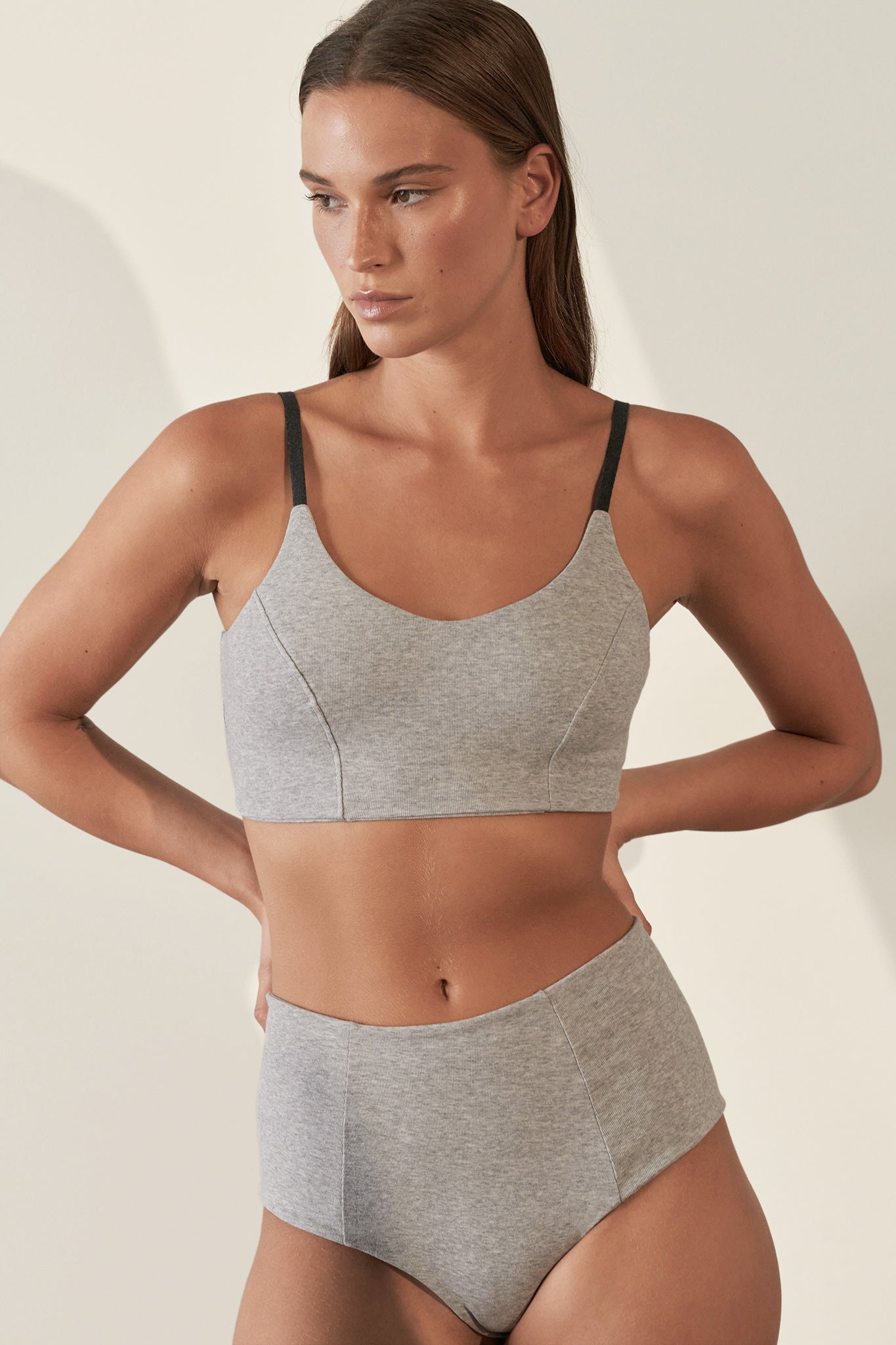 Contoured Crop Top Organic Cotton Rib / Stone Stone.kin