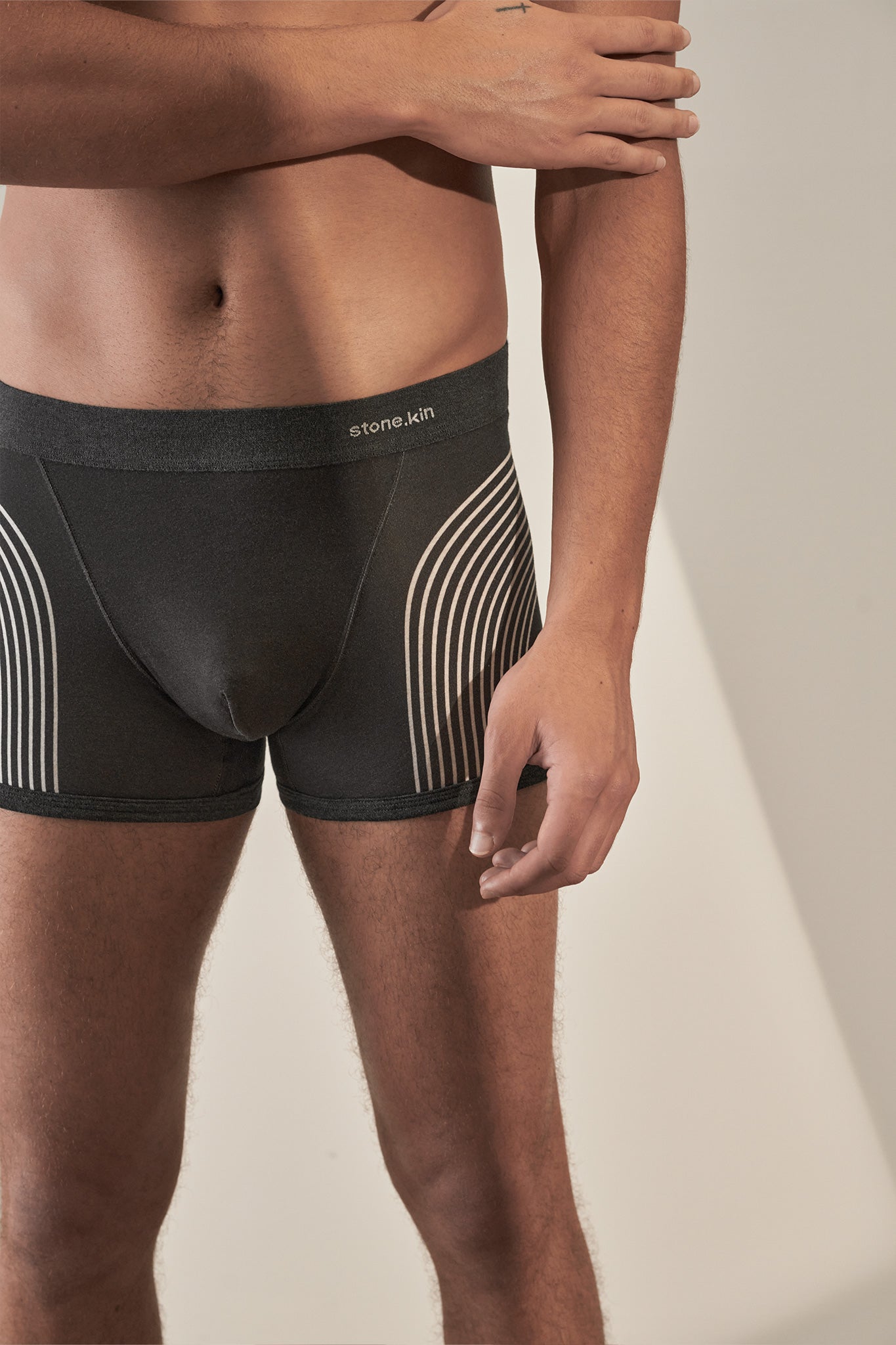 Stone.kin - Boxer Brief in Cotton Jersey - Tar with Lines