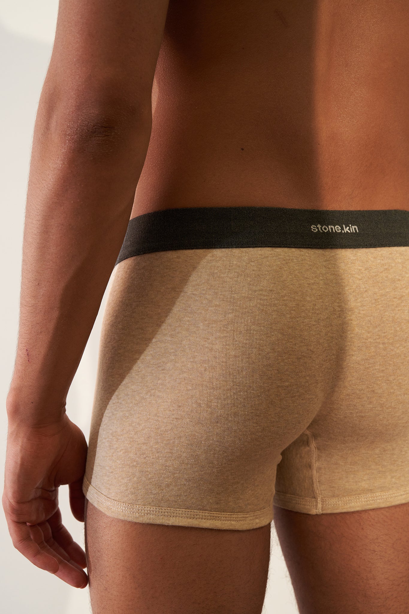 Boxer Brief in Organic Cotton Rib - Sand / Tar